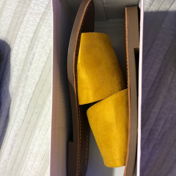 Sandals - Picture 2 of 3